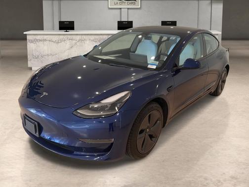 2022 Tesla Model 3 Standard Range