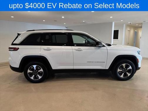 2023 Jeep Grand Cherokee 4xe Base