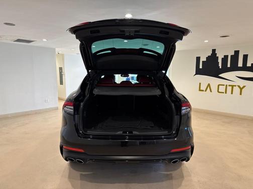 2022 Maserati Levante Modena