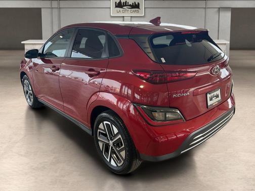 2022 Hyundai KONA EV SEL