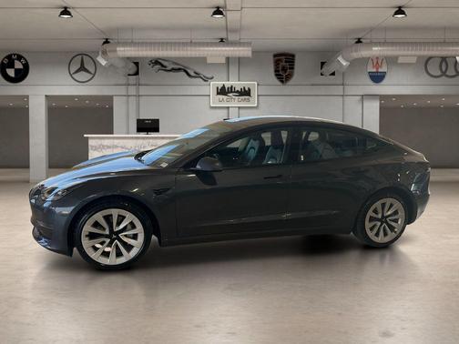 2023 Tesla Model 3 Standard Range