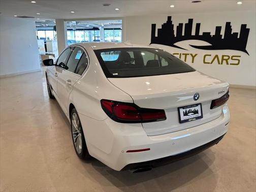 2022 BMW 530e Base