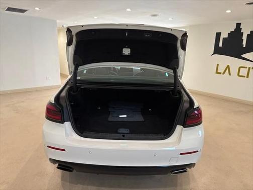 2022 BMW 530e Base