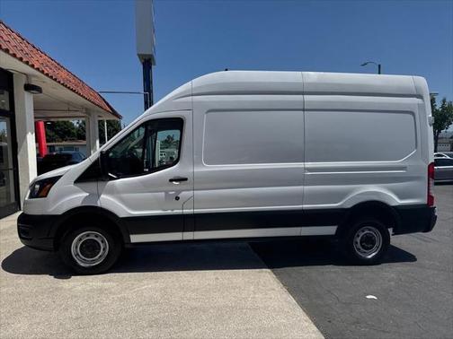 2022 Ford Transit-250 Base