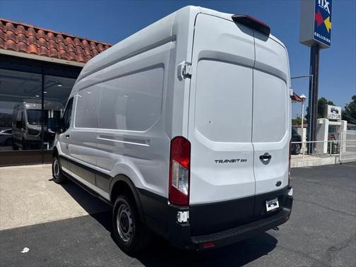 2022 Ford Transit-250 Base