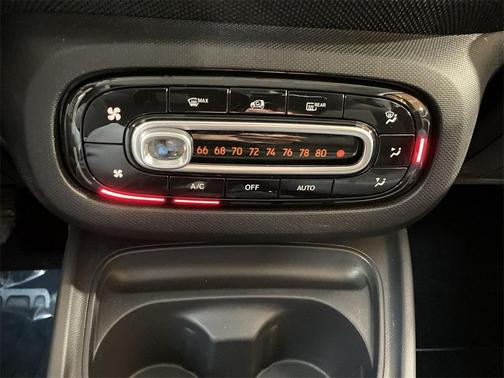 2018 smart ForTwo Electric Drive Passion for sale in Inglewood, CA - image 20