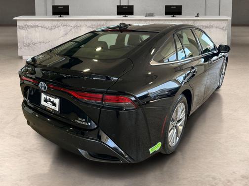 Black 2022 Toyota Mirai Base