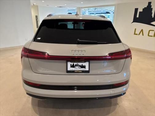 2021 Audi e-tron Premium Plus