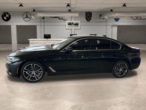 2022 BMW 530 i
