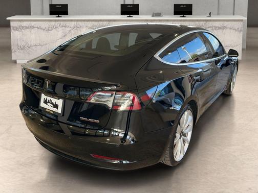 2019 Tesla Model 3 Performance