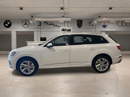 2023 Audi Q7 55 Premium Plus
