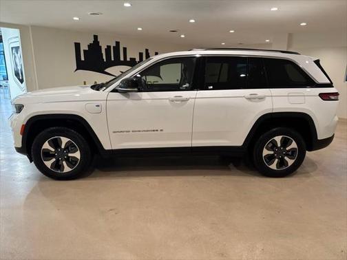 2023 Jeep Grand Cherokee 4xe Base