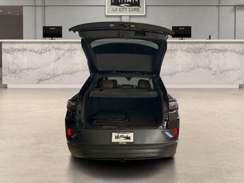 2025 Volkswagen ID.4 AWD Pro