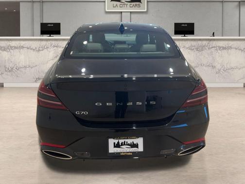 2024 Genesis G70 2.5T RWD