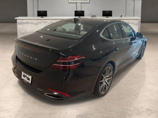 2024 Genesis G70 2.5T RWD