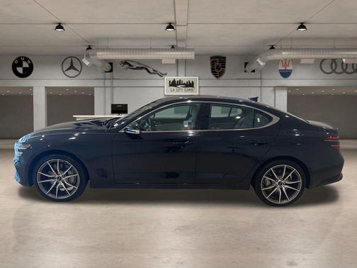 2024 Genesis G70 2.5T RWD