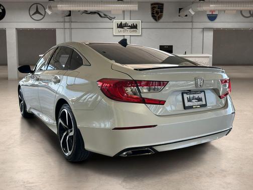 Platinum White Pearl 2020 Honda Accord Sport 1.5T