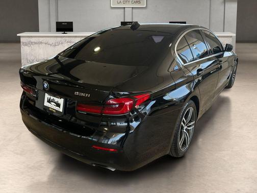 Jet Black 2023 BMW 530 i