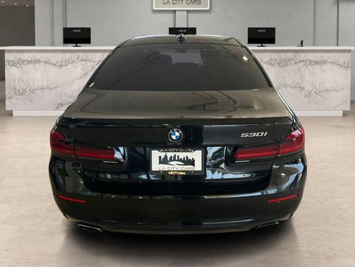 Jet Black 2023 BMW 530 i