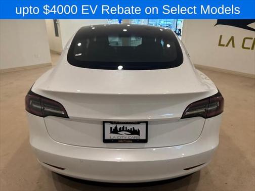 2022 Tesla Model 3 Standard Range