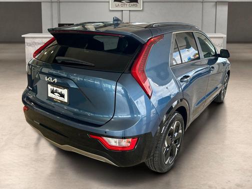 Mineral Blue 2024 Kia Niro EV Wind