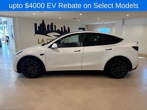 2022 Tesla Model Y Performance Dual Motor All-Wheel Drive