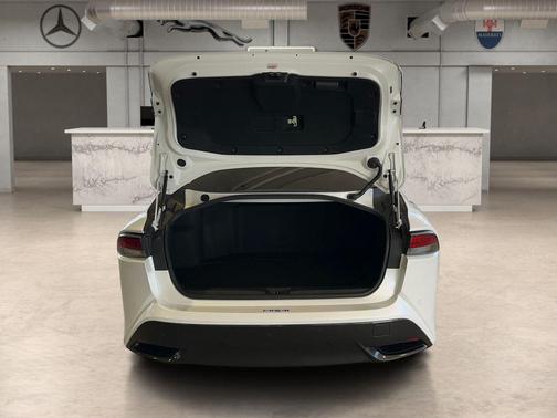 2022 Toyota Mirai Base