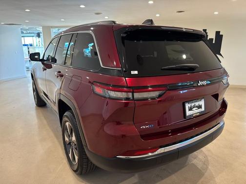 2023 Jeep Grand Cherokee 4xe Base