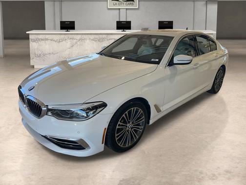 2019 BMW 540 540i