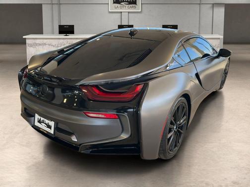 2020 BMW i8 Base