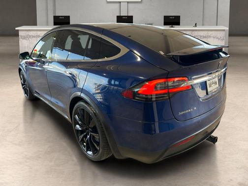 2018 Tesla Model X 