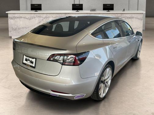 Silver 2018 Tesla Model 3 Performance