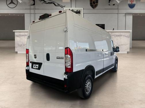 Bright White Clearcoat 2025 RAM ProMaster 2500 Tradesman