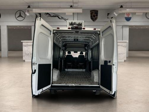 Bright White Clearcoat 2025 RAM ProMaster 2500 Tradesman