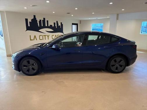 2022 Tesla Model 3 Standard Range