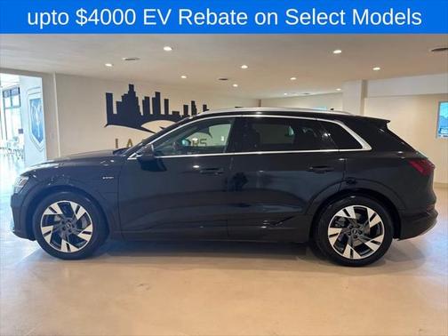 2022 Audi e-tron Premium