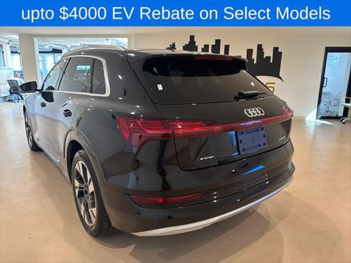 2022 Audi e-tron Premium