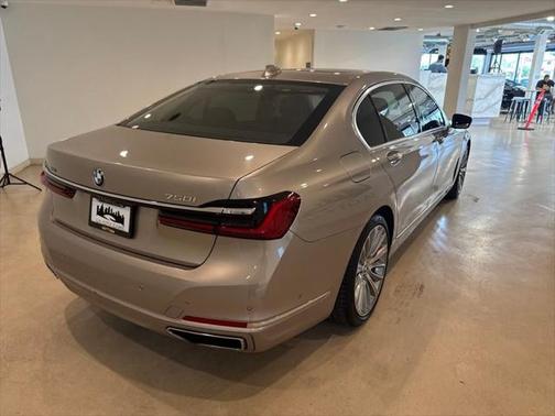 2022 BMW 750 i xDrive