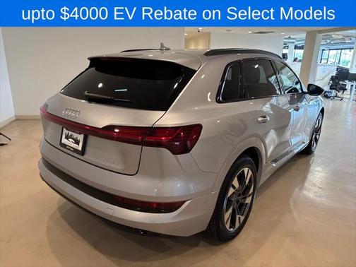 2022 Audi e-tron Premium