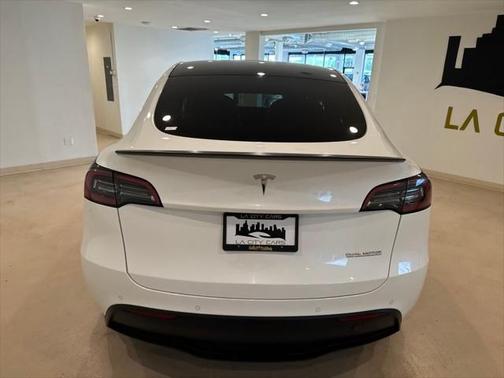 2022 Tesla Model Y Performance Dual Motor All-Wheel Drive
