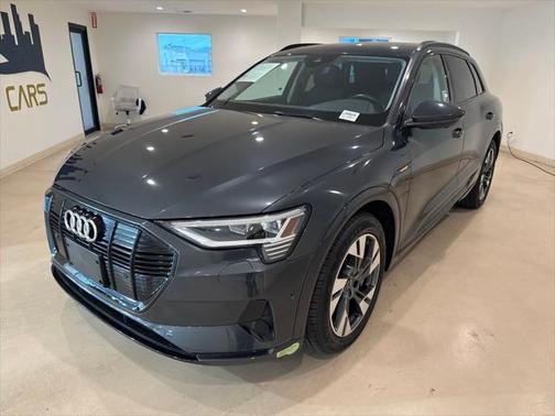 2021 Audi e-tron Premium