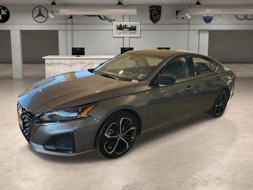 2024 Nissan Altima SR FWD