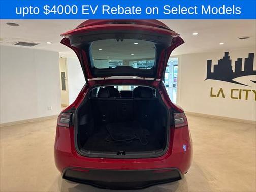 2022 Tesla Model Y Long Range Dual Motor All-Wheel Drive