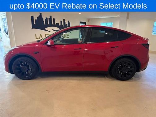 2022 Tesla Model Y Long Range Dual Motor All-Wheel Drive
