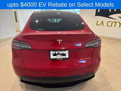 2022 Tesla Model Y Long Range Dual Motor All-Wheel Drive