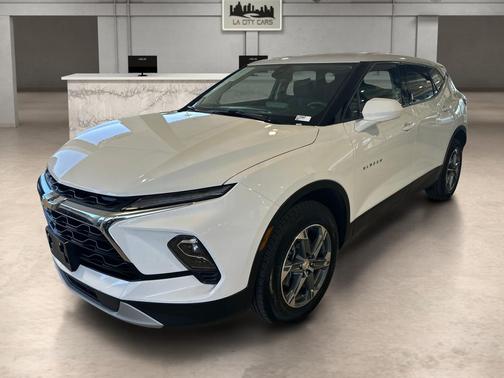 Summit White 2025 Chevrolet Blazer 2LT