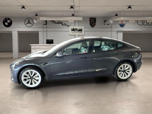 Midnight Silver Metallic 2022 Tesla Model 3 Long Range
