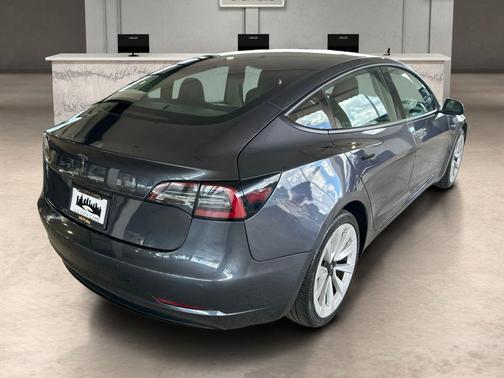 Midnight Silver Metallic 2022 Tesla Model 3 Long Range