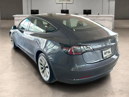 Midnight Silver Metallic 2022 Tesla Model 3 Long Range