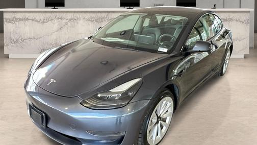 Midnight Silver Metallic 2022 Tesla Model 3 Long Range